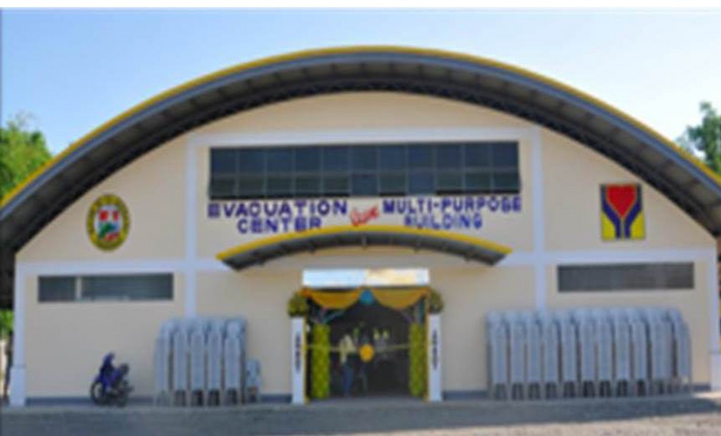 The DSWD and LGU of Sta. Barbara, Pangasinan built this permanent evacuation center cum multi-purpose building that will serve as a temporary shelter for families who may be displaced by disasters. 