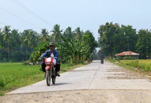 Completed in July of this year, the farm-to-market road project in Barangay Lapulabao, Hagonoy, Davao del Sur is expected to improve transportation efficiency of smallholder farm produce, increasing market prices and profit. Department of Agriculture